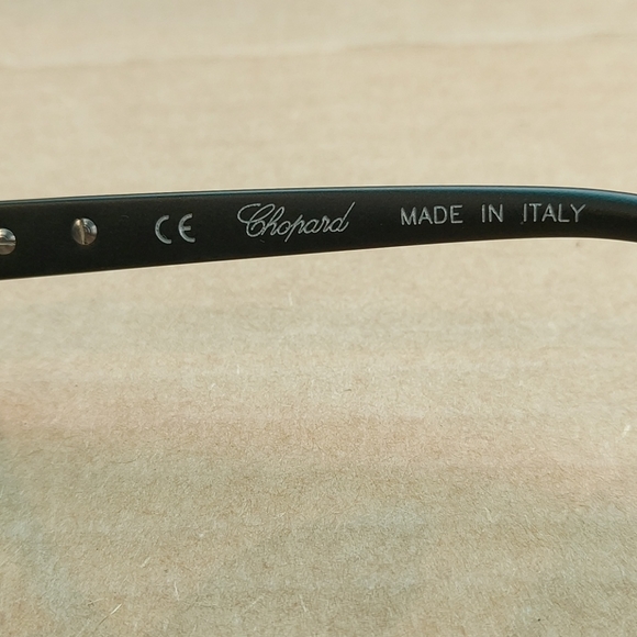 COPY - Chopard womens Sunglasses - Picture 7 of 8